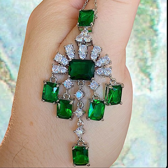 Vintage Emerald Sterling Silver Gemstone Statement Necklace - Picture 6 of 10